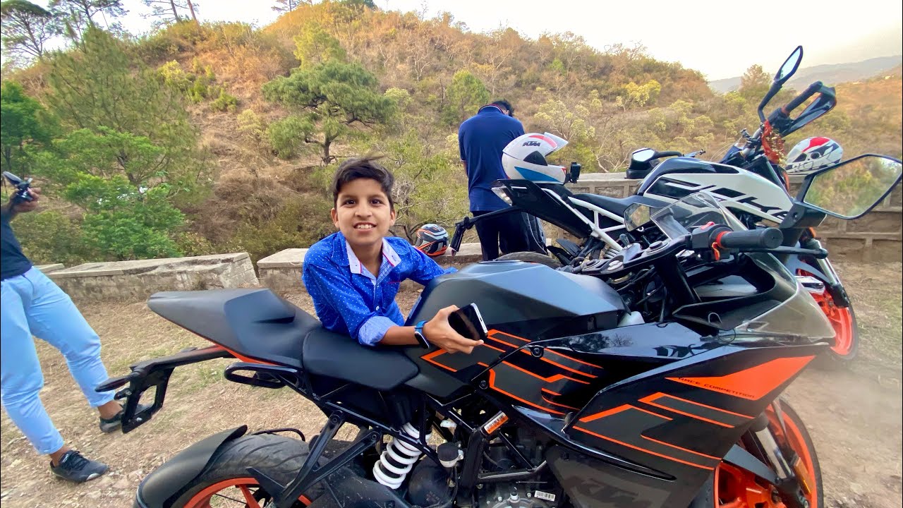Bike Leke Pahad Pe Aagye 😍