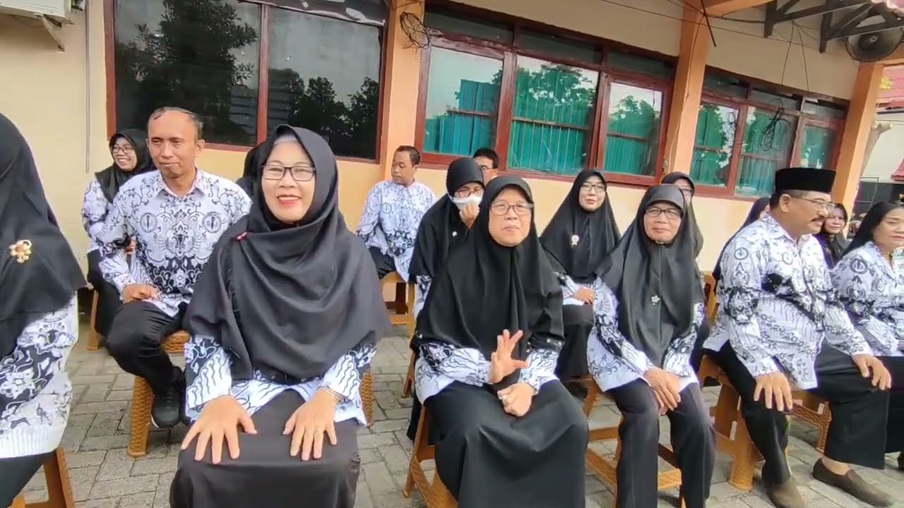 PERINGATAN HARI GURU NASIONAL KE -78 TAHUN 2023 SMP N 1 GENENG