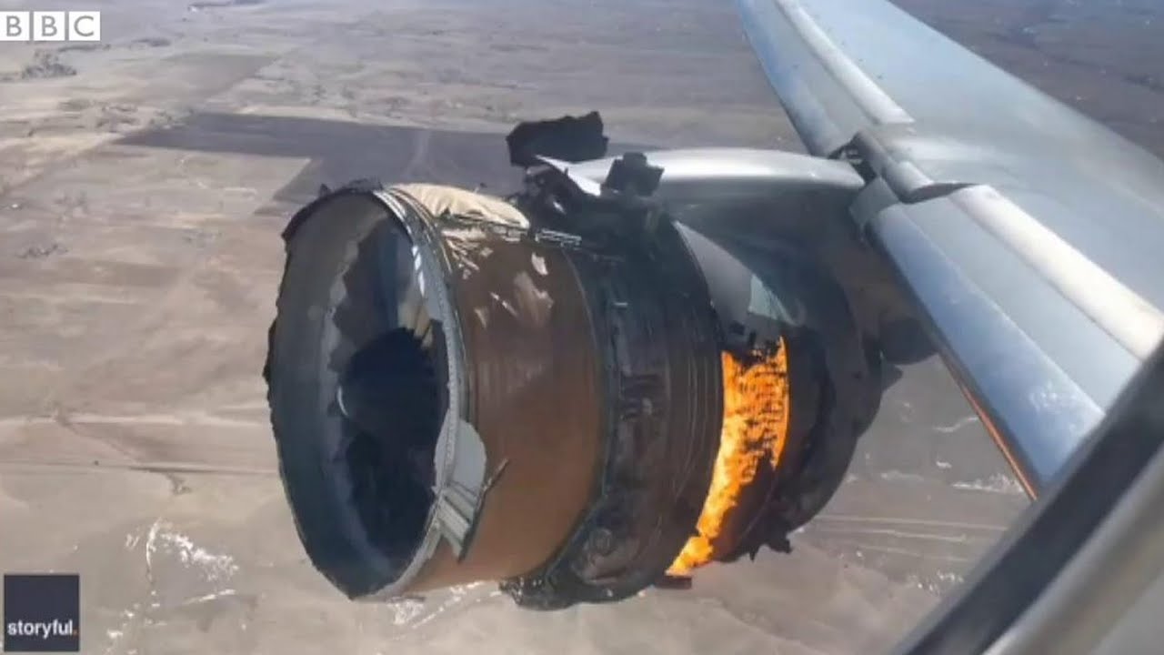 飛行中にエンジン炎上、地上では「ドーンと大きな音」 住宅地に破片