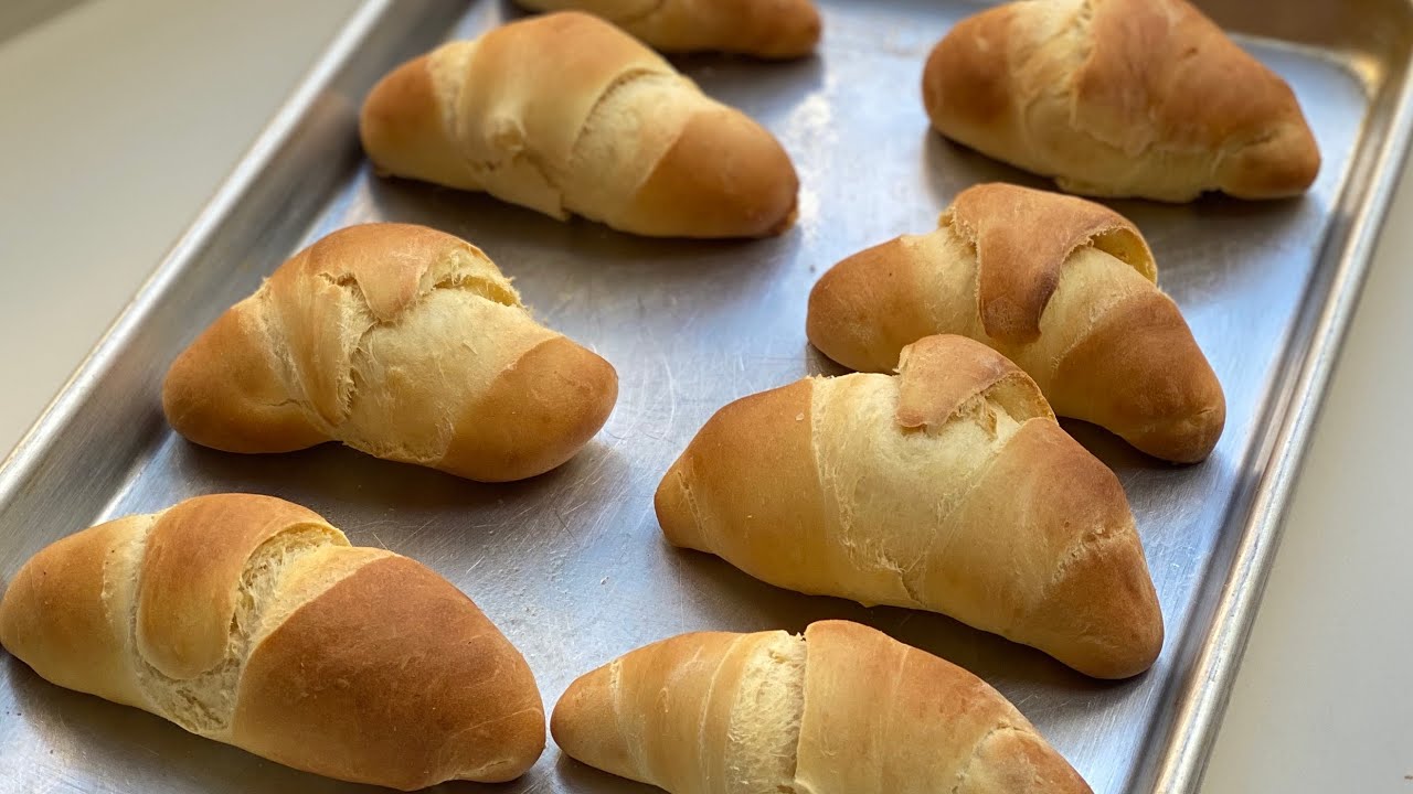 Medialunas saladas fáciles sin hojaldre