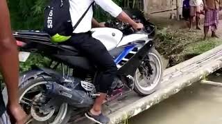 Motor masuk kali