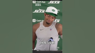 New York Jets quarterback Justin Fields encouraged the press room to read the Bible