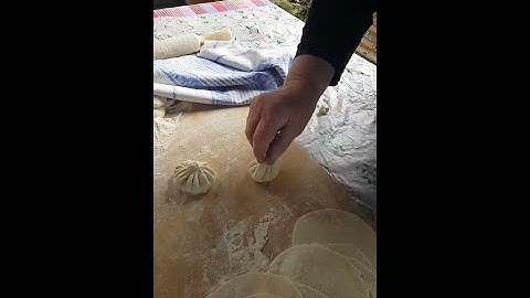 Making Georgian Khinkali