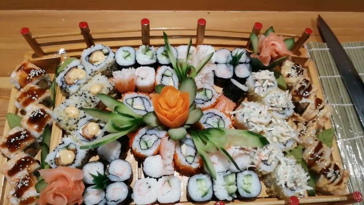 nigiri & maki sushi bridge