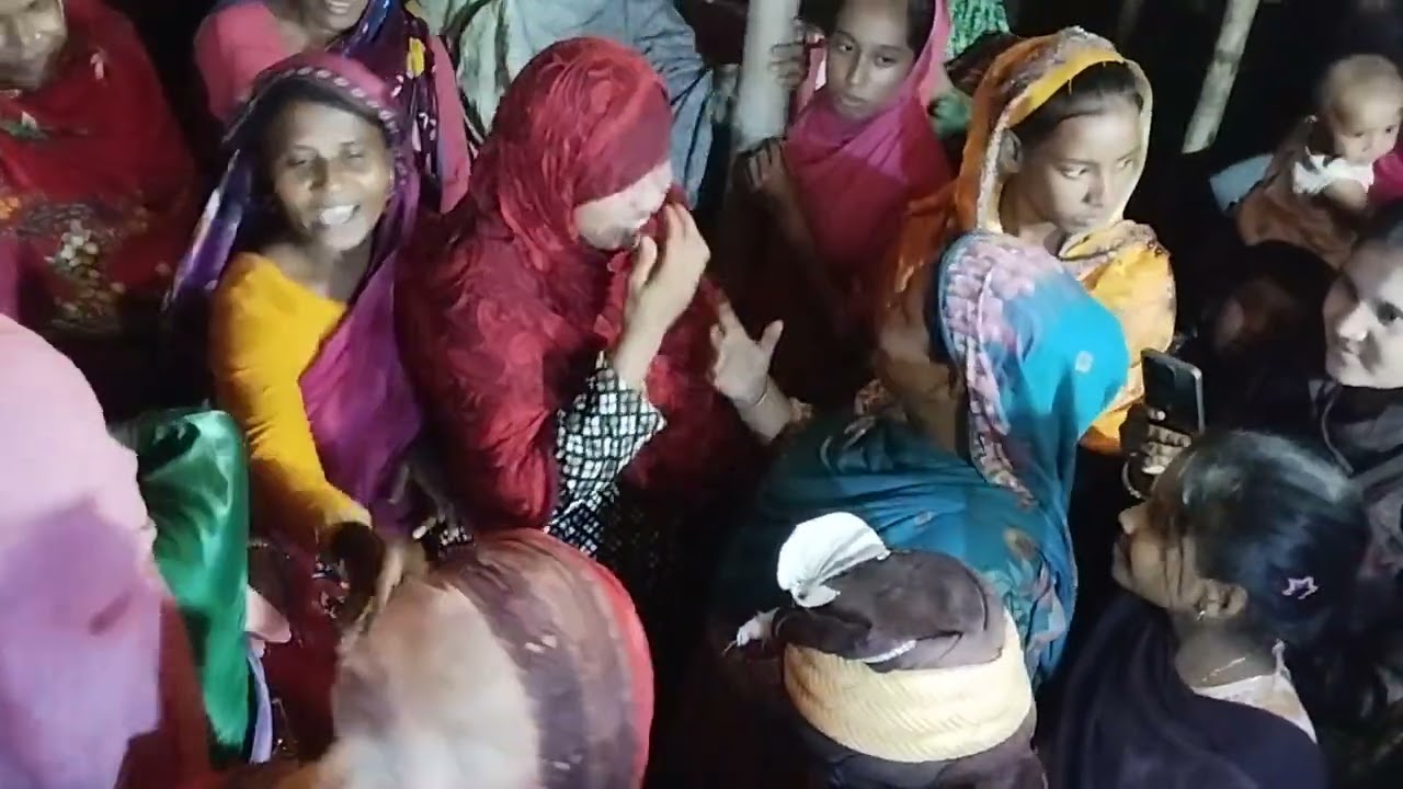  সুন্দর গ্রামে বিয়ে বাড়ি 