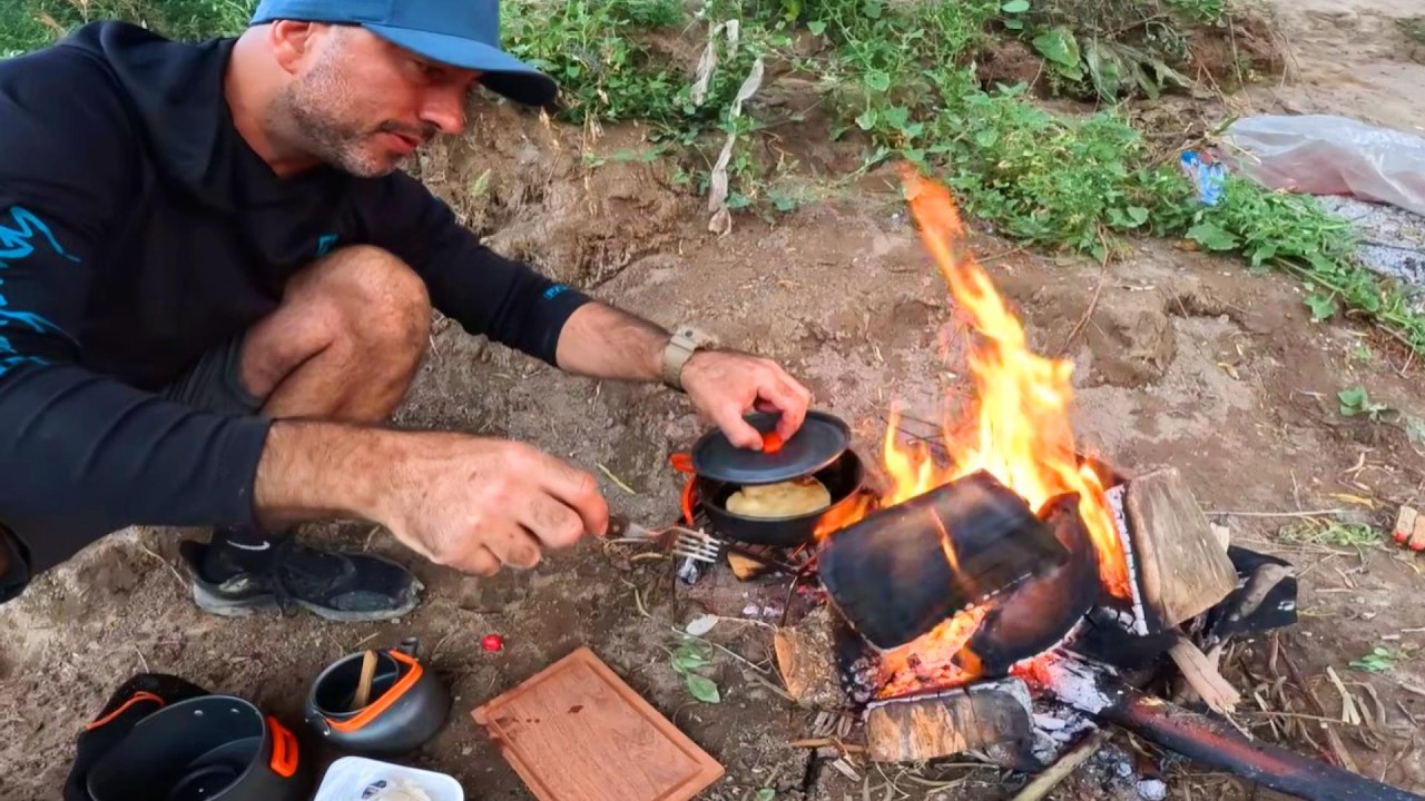 PESCA Y COCINA a la orilla del río, Asado, Mate y Pan Frito. pesca urbana