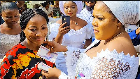 Toyin Abraham Dance & Shower Lot Of Cash On Nkechi Blessing' Sister At Their Late Mom Burial