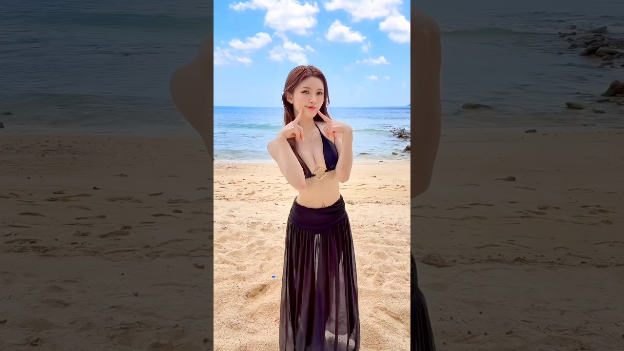 Miyabi プーケットの海で可愛い水着ショットしてきた😚💜 #cyberjapan #ギャル