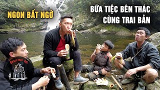 Lên rừng nướng măng, nấu trà ống vầu siêu ngon bên thác