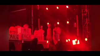 [VIDEO] Offset Crashes Cardi B’s Performance To Apologize During Rolling Loud LA 😮