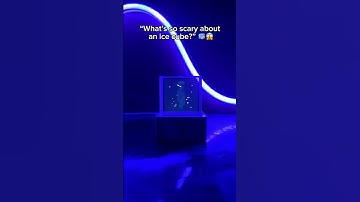 Jumpscare in an ice cube #minecraft #ender #fyp #creeper #3d #hologram #cube #ice
