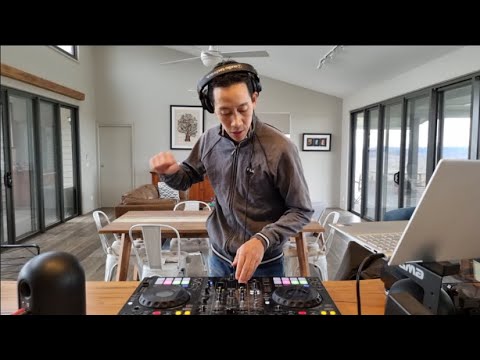 Video Where's your head at Mix 2022 | DDJ 800 - youtube