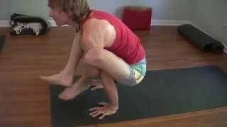 Asana Kitchen: Learn to jump into Bhujapidasana with David Garrigues 