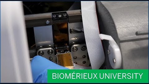 VITEK COMPACT PRO: Cleaning the Optics with the Power Turned OFF