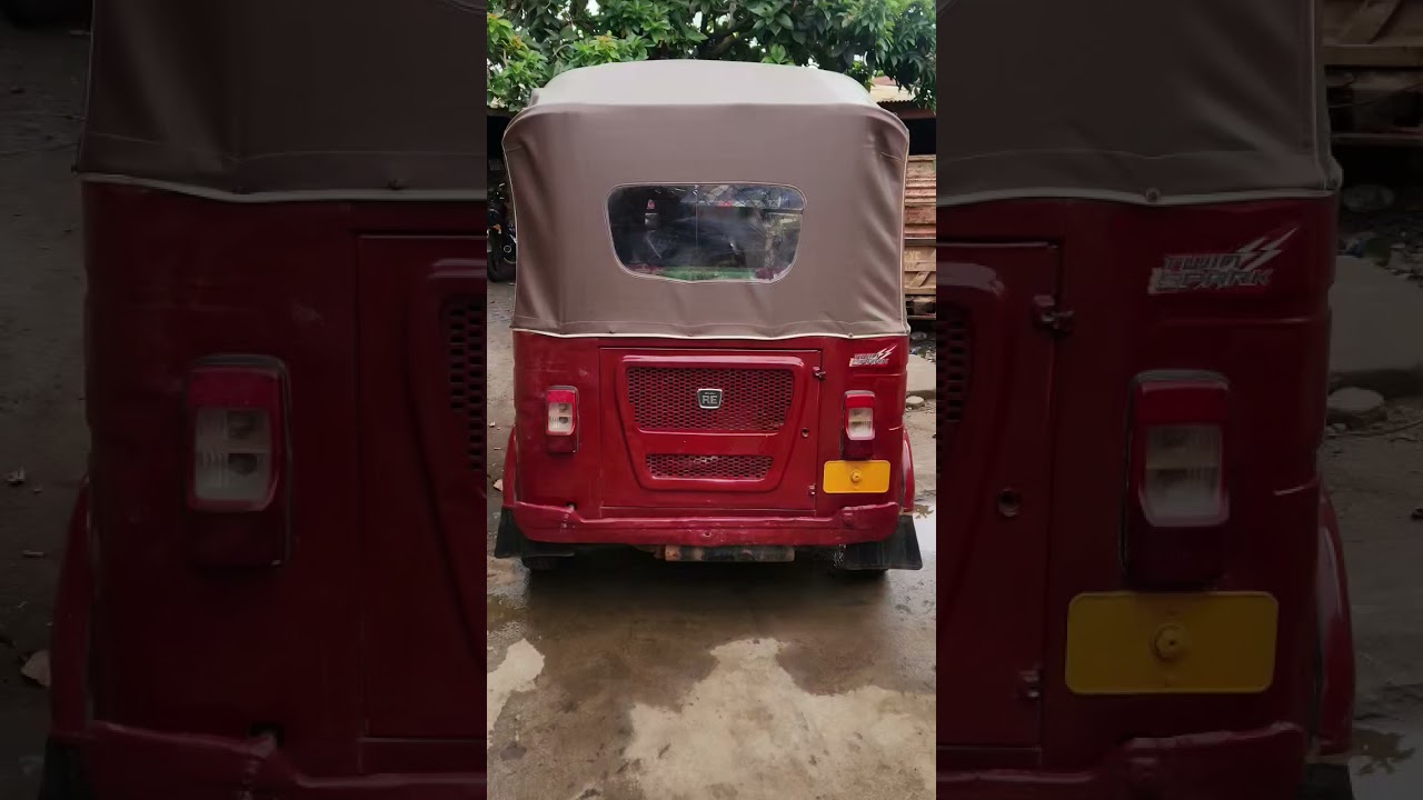 Bajaj RE 2022 Red