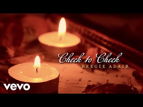 Putar Blue Skies - Beegie Adair