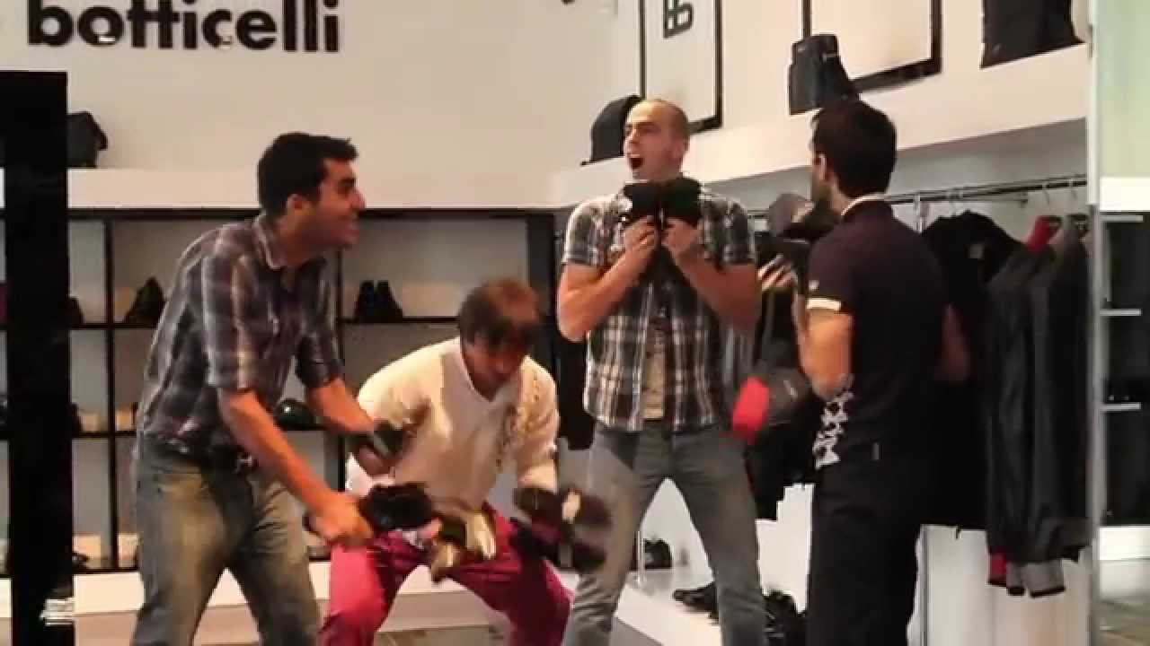 Реклама бутика Roberto Botticelli