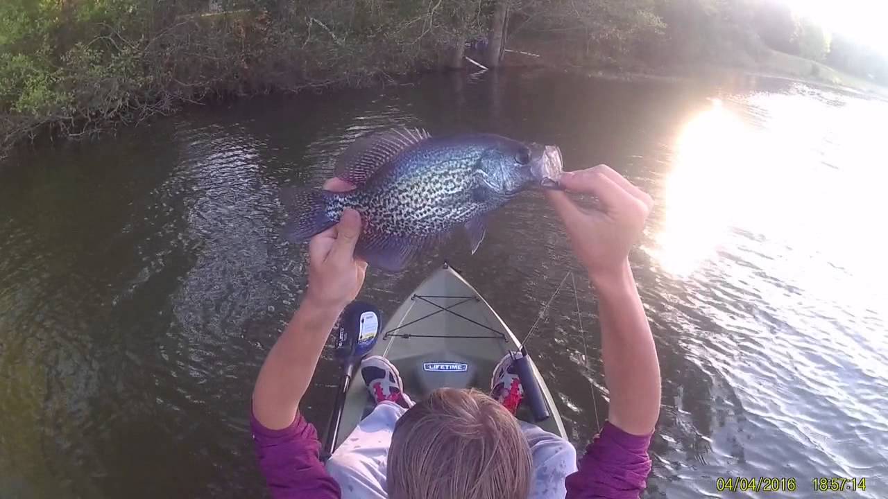 Kayak crappie fishing 