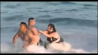 Penyelamatan Wanita Gemuk di Pantai