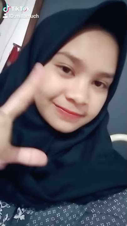 Tiktok Mundur Alon Alon Versi Hijab😘