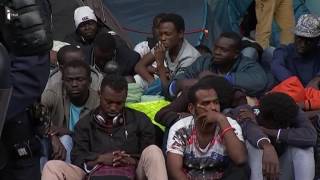 Face au manque de places d'hébergement, un centre d'accueil pour migrants va ouvrir à Paris