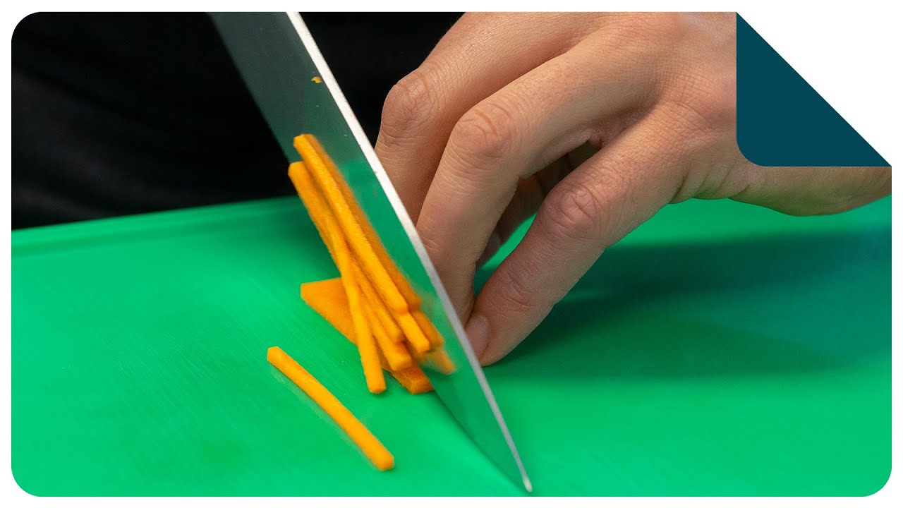 Julienne snijden van een wortel | Keukentechniek