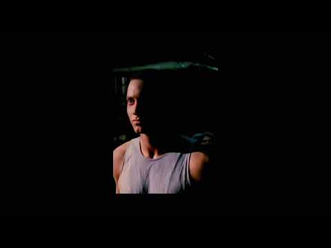 Eminem last rap battle but 1...2...Buckle my shooeee...3...4...Buckle some moreee... at the end