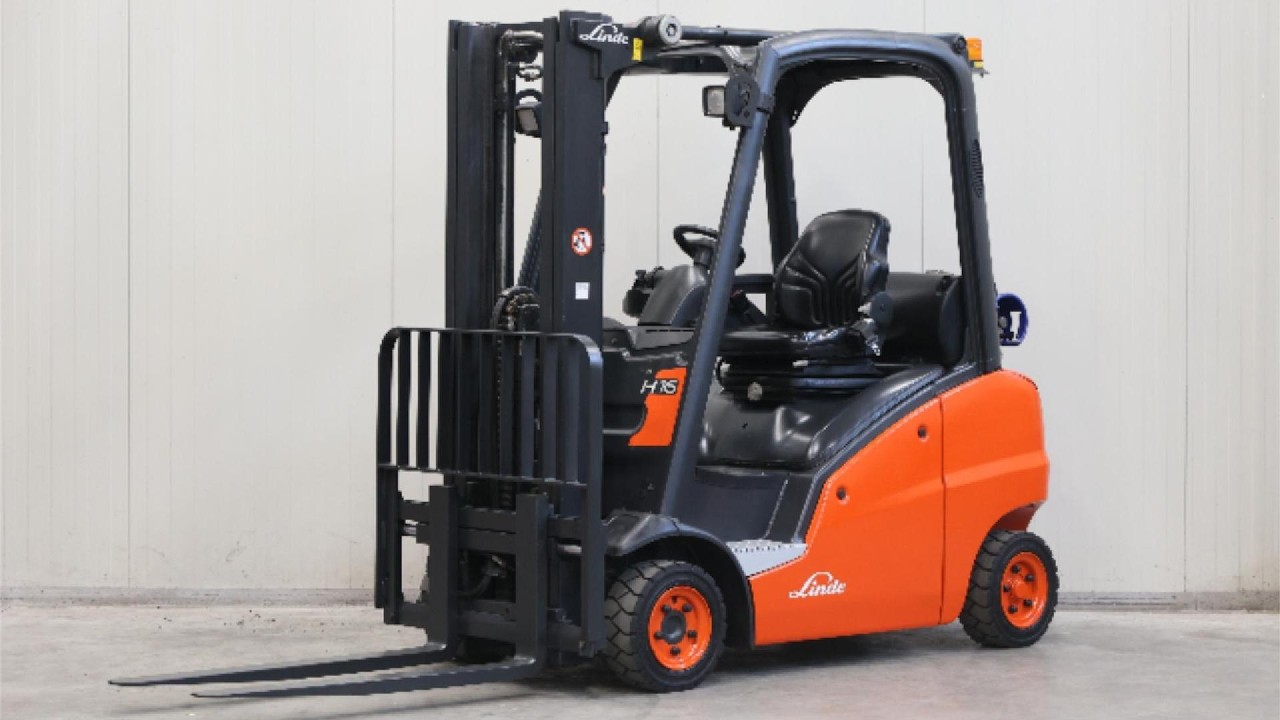 Linde H16T (2008) LPG forklift truck, triplex mast, with free lift, VW engine, 10341 hours worked