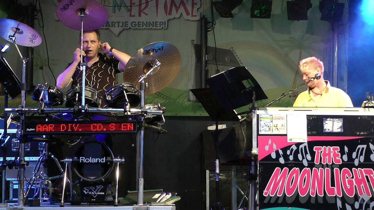 SUMMERTIME GENNEP... THE MOONLIGHTS..   [11-08-2018]   [2]