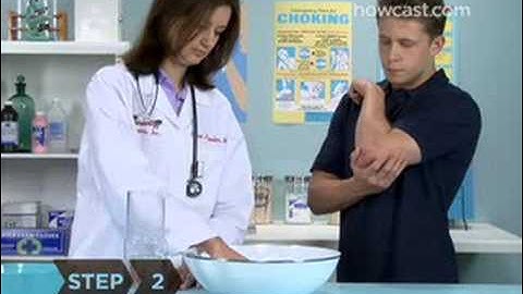 How to Make a Cold Compress