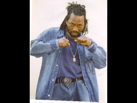 WAYNE SMITH UNDER MI SLENG TENG - YouTube