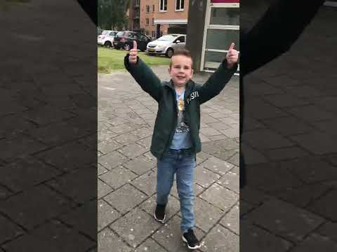 Lopen naar het zwembad