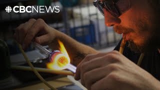 Saskatoon glass artist specializes in memorial pieces infused with ashes of loved ones and pets
