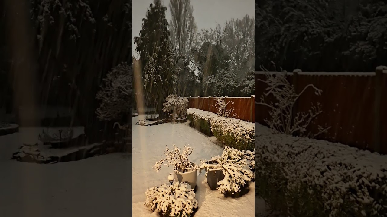 Сильный снегопад в Уэст-Мидлендсе, Великобритания 