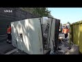 28.04.2022 - VN24 - Wohnwagen nach Unfall auf A1 vollkommen zerstört