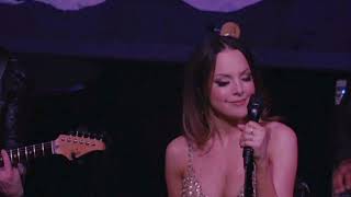 Elizabeth Gillies.Margot Robbie Biography | Wiki, Age, Height, Lifestyle, Unknown Facts