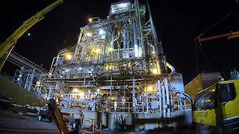 Barnhart Crane and Rigging Cantilever Claw