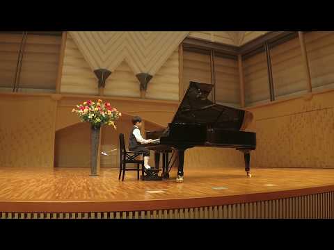 6歳 ピアノ発表会 アラベスク いちょうの葉