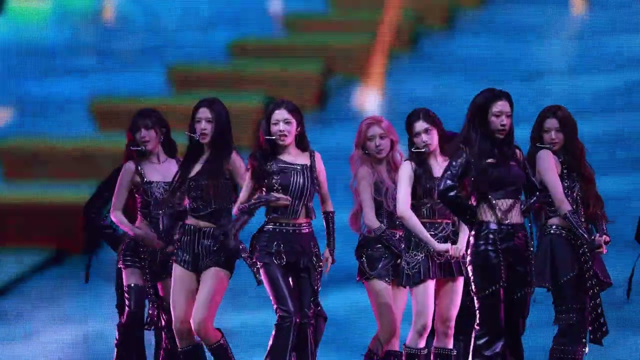 [4K 직캠] 251031 IVE(아이브) - GOTCHA, XOXZ, Baddie, Ice Queen | IVE WORLDTOUR [SHOW WHAT I AM]