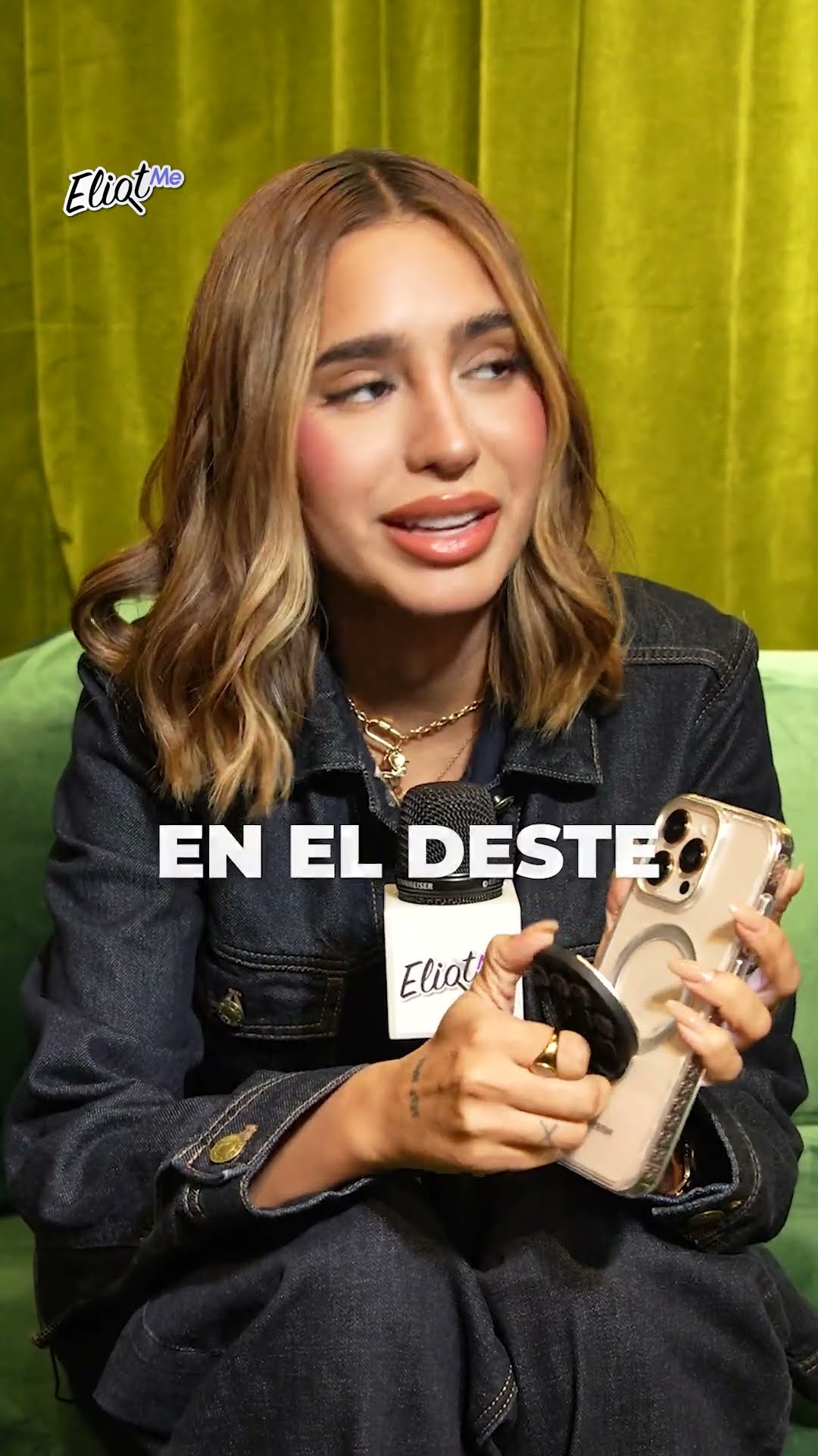 DOMELIPA DESBLOQUEA SU CELULAR Y NOS MUESTRA TODOS SUS SECRETOS #shorts
