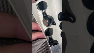 #guyker #tarraxa #guitarra  resolveu meus problemas com afinação  na minha guitarra stratocaster!