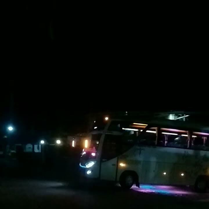 Story wa // Bus Keren Indonesia // Bus malam lampu Strobo LED jaman now // PUTRA MANUNGGAL