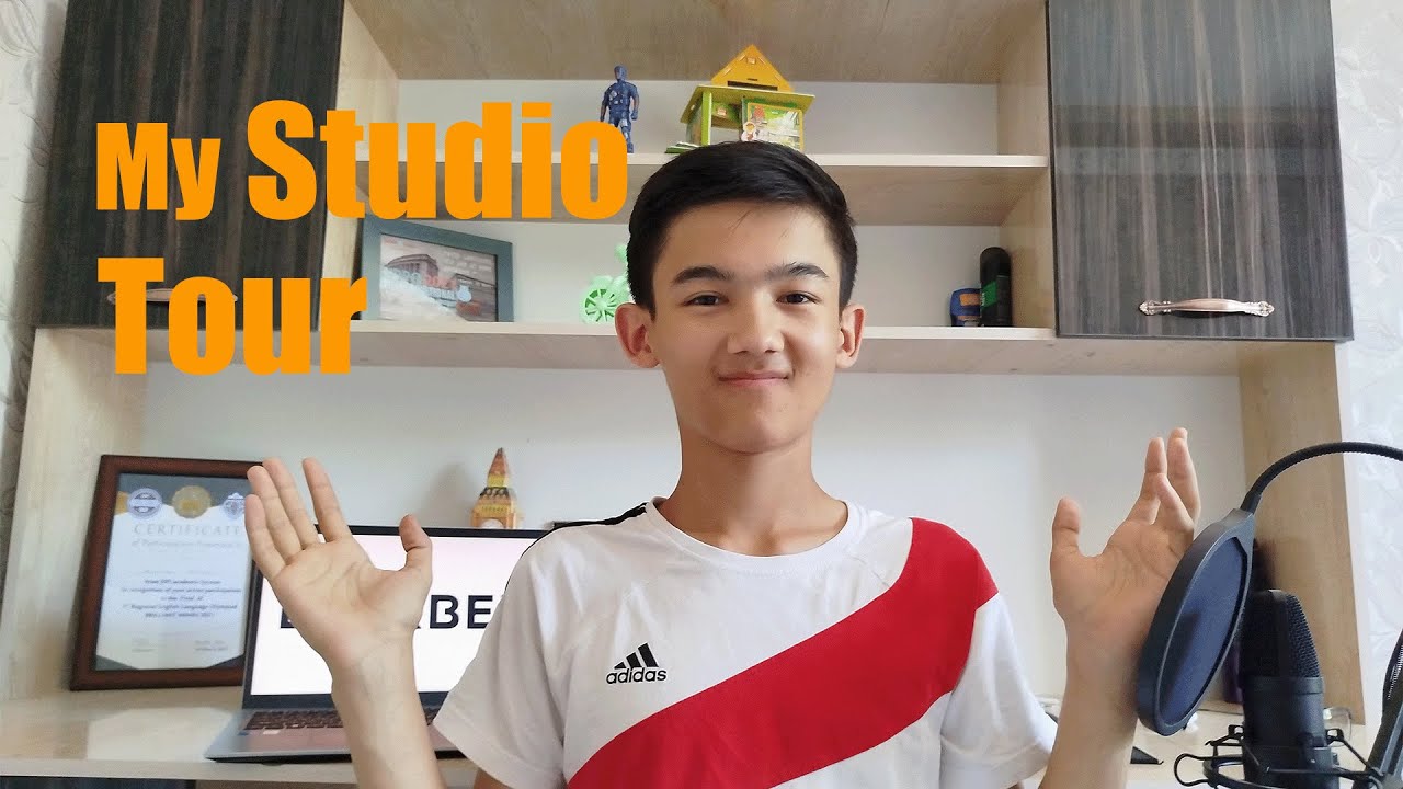 My Studio Tour (as a beginner creator) - YouTube