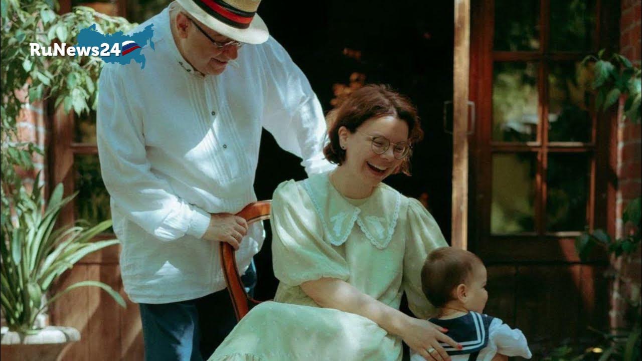 Сын петросяна. Петросян с женой и сыном. Петросян стал отцом в третий. Петросян пап восканович нижний новгород. Сын петросяна.