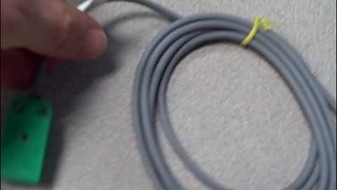 Normally-open inductive proximity switch