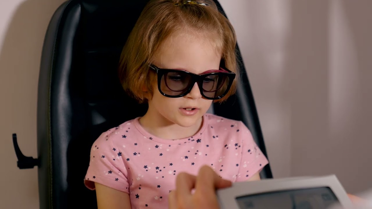 Jak wygląda badanie wzroku dziecka w Centrum Wzroku - Dr Nawrot?