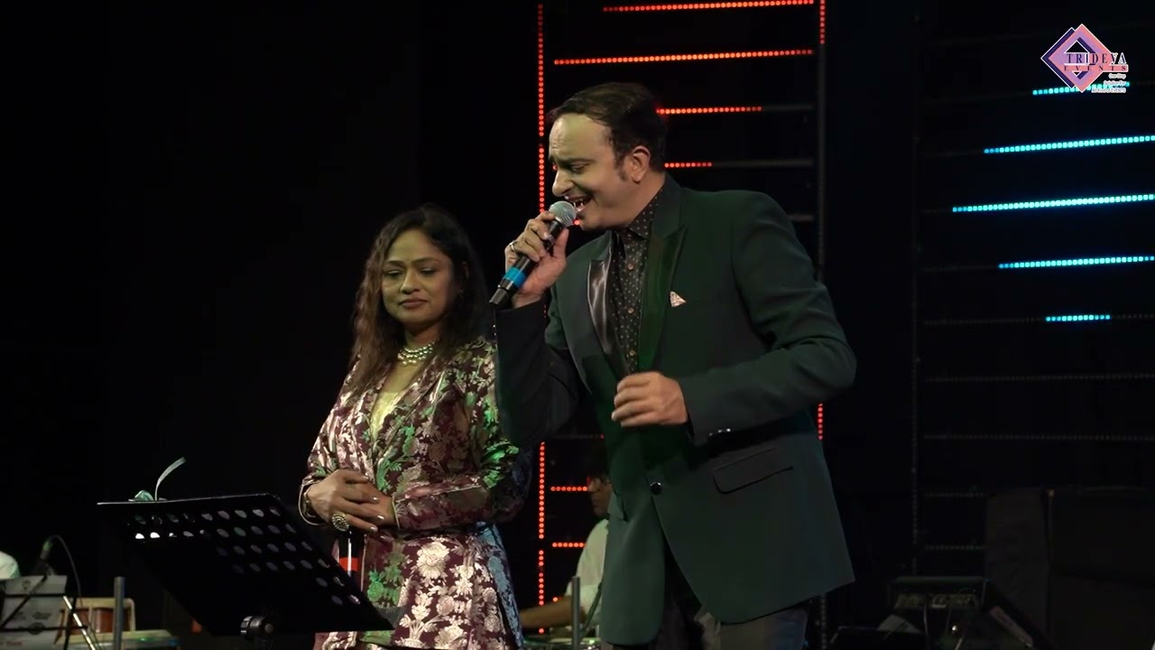 Mujhe Chhu rahi hai teri garm saanse....Chirag Desai with Priyanka Basu....