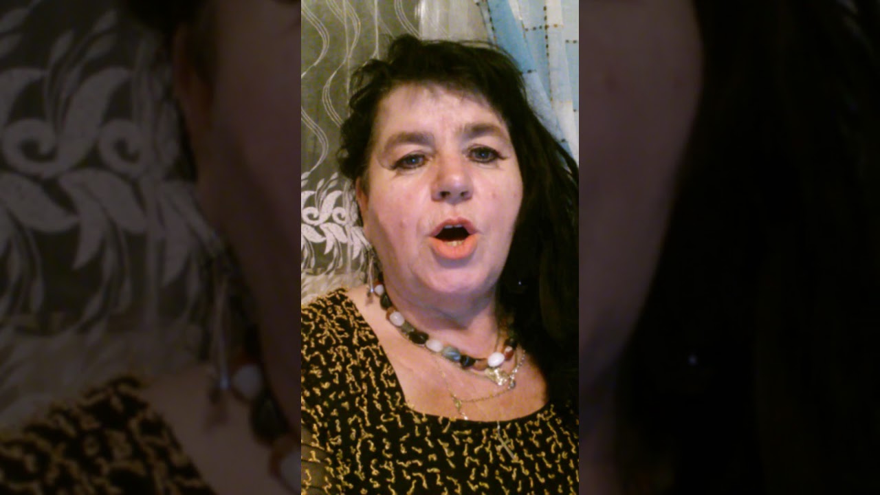 SIEDEM RÓŻ DAJĘ CI miłość meaning