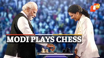 Watch PM Modi Taking On Chess Grandmaster Koneru Humpy During Chess Olympiad | OTV News