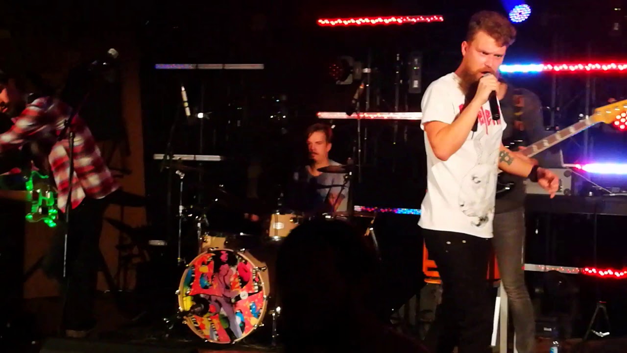 Küttebänd - Fire! (Scooter cover) live @ Milk Factory Club